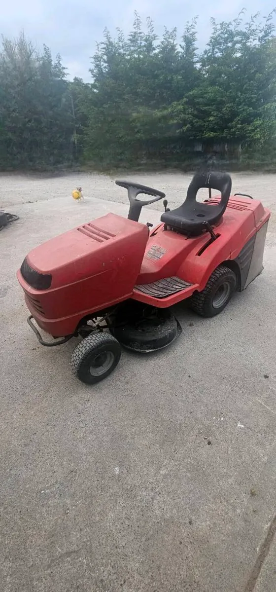 Ride on lawn movers - Image 3