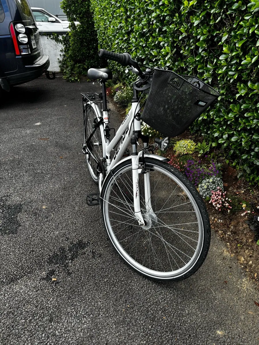 Ladies bike - Image 2