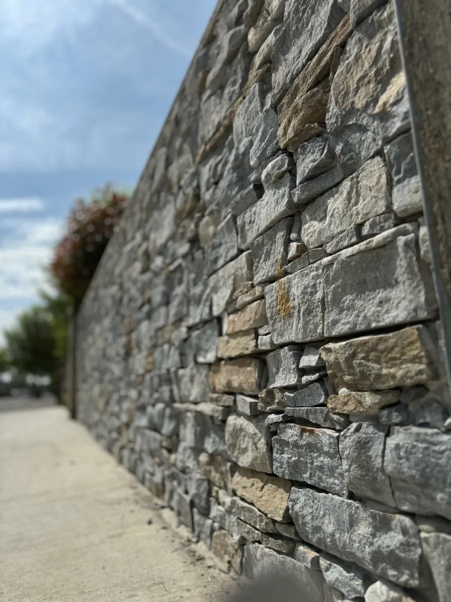 Blue quartz natural stone cladding - Image 3