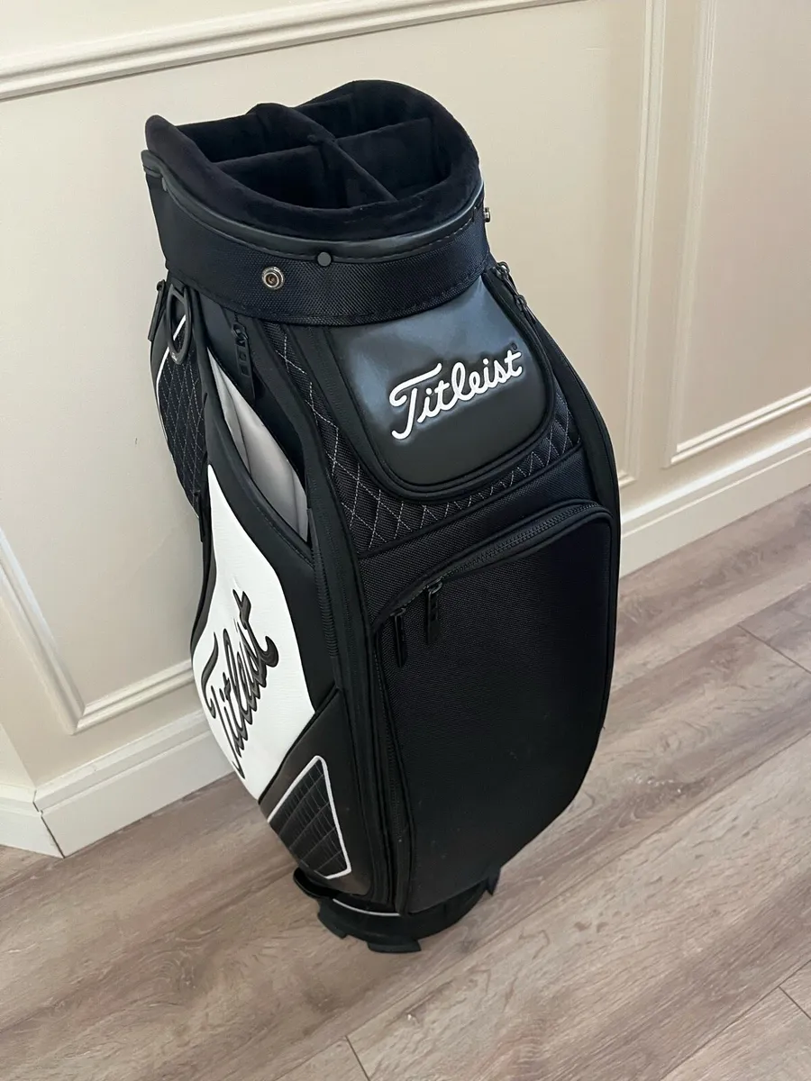 Titleist Midsize Staff Bag - Image 4