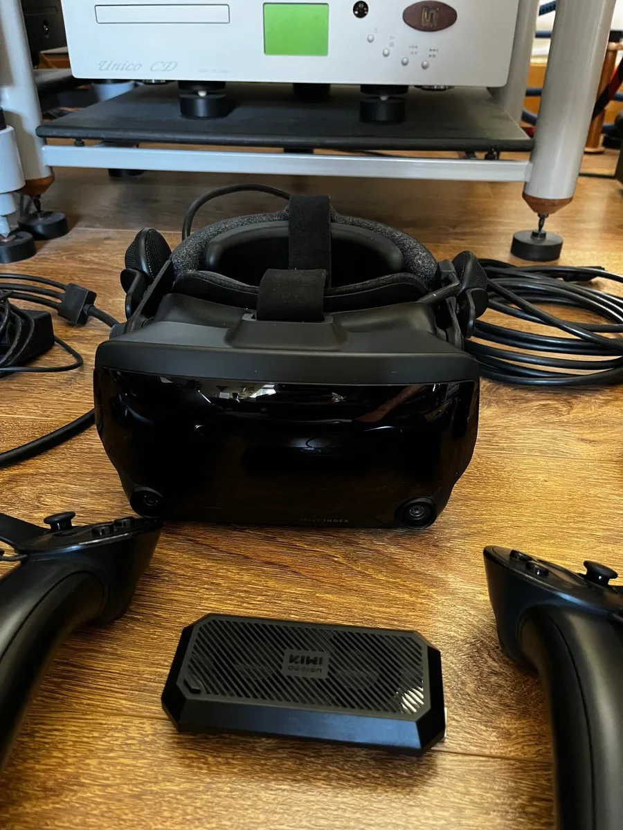 Valve index VR headset - Image 1