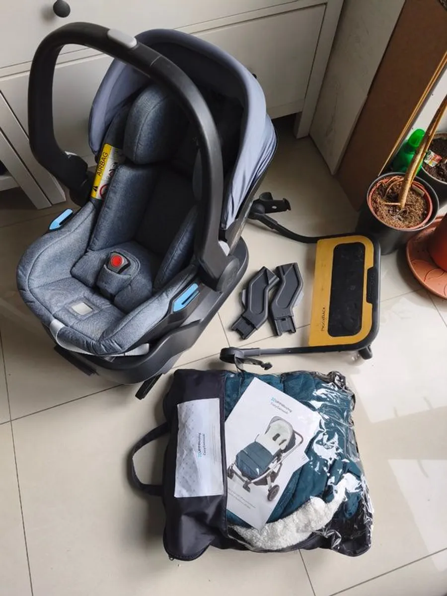 Uppababy Vista 2 - Travel System (Buggy/Bassinet/Car seat) + Adaptors & Accessories - Image 2