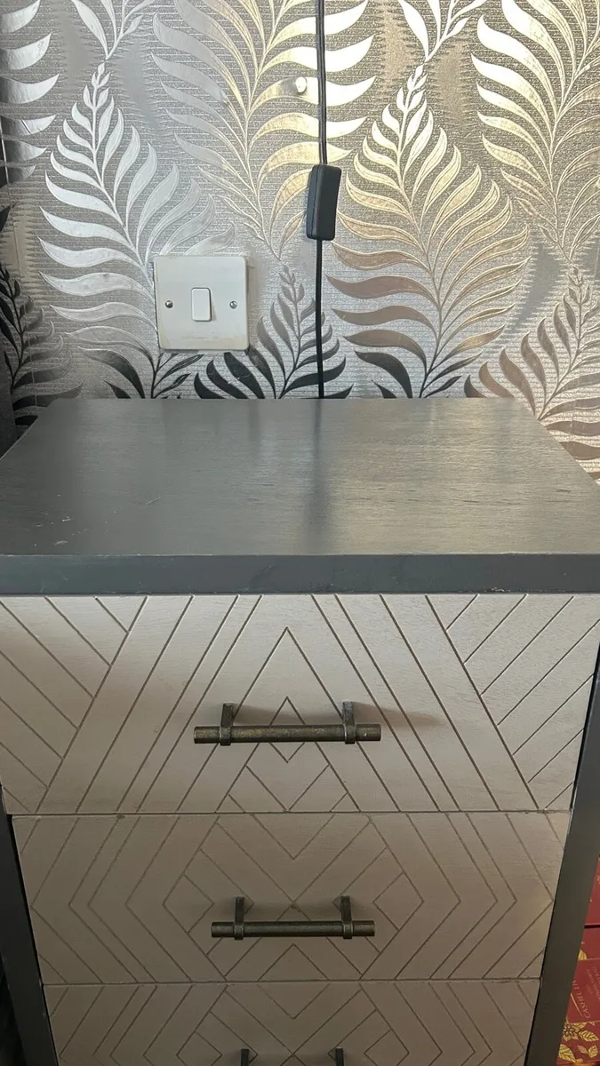 2 x bedside table - Image 3