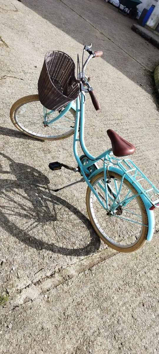 24" girls bike - Image 1