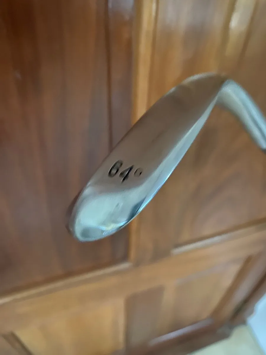 Left handed 64 Degree J Boss Wedge New very Rare - Image 3