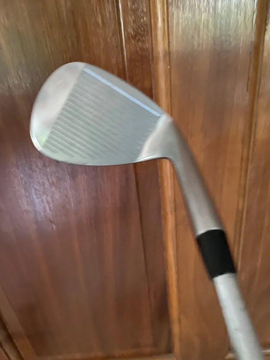 Left handed 64 Degree J Boss Wedge New very Rare - Image 4