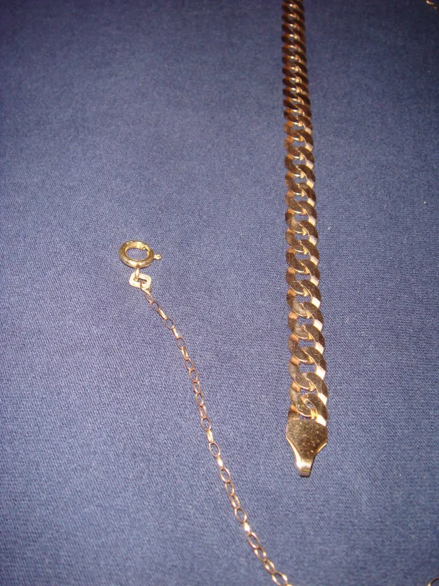 Gold 9ctBRACCELET and silver braccelet - Image 3