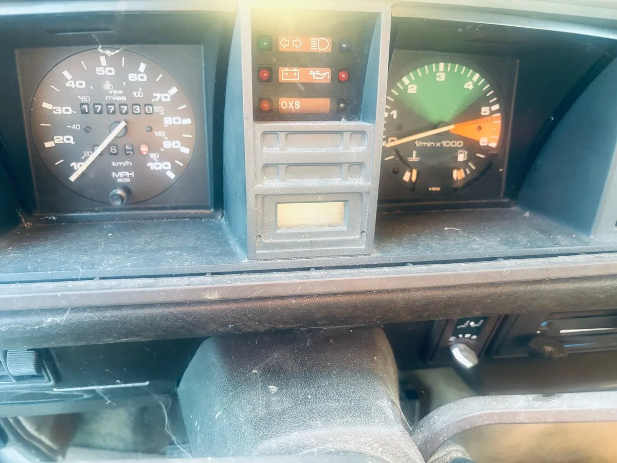 VW Transporter - Image 2