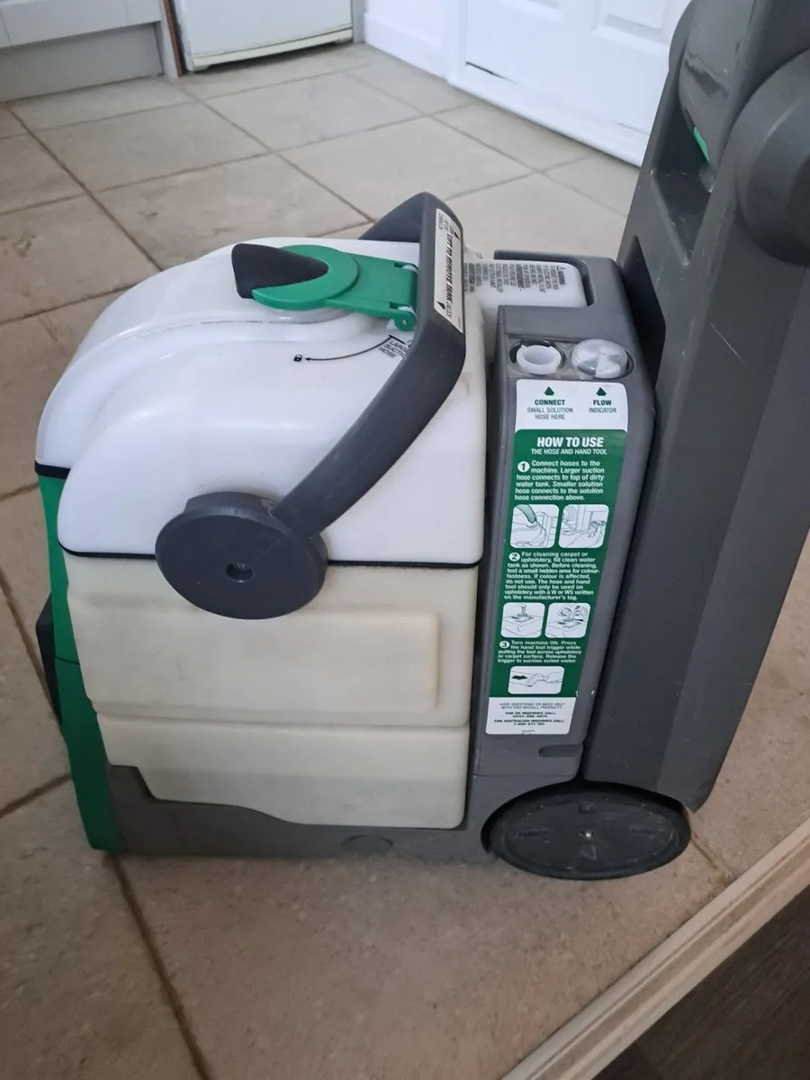 Carpet cleaner - Image 2