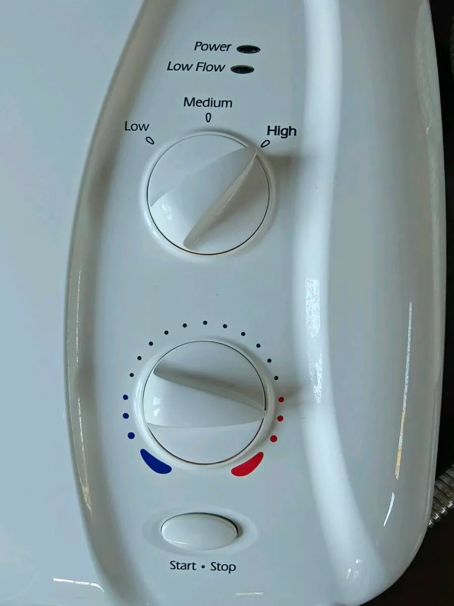 Mira elite St electric shower - Image 3