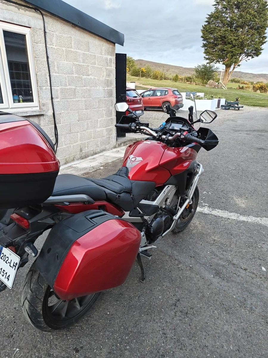 2020 Honda VFR 800x Crossrunner - Image 4