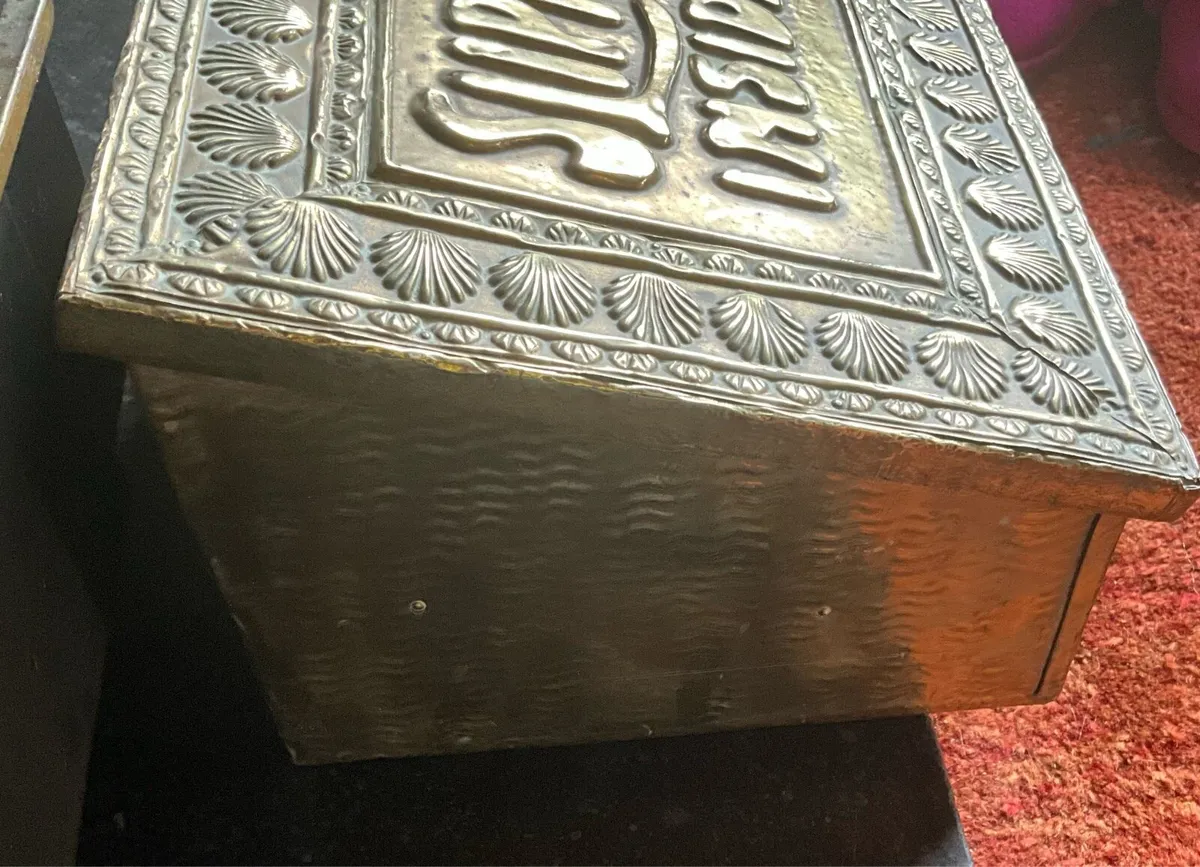 1920s Antique Brass Bonzo Slipper Box - Image 4