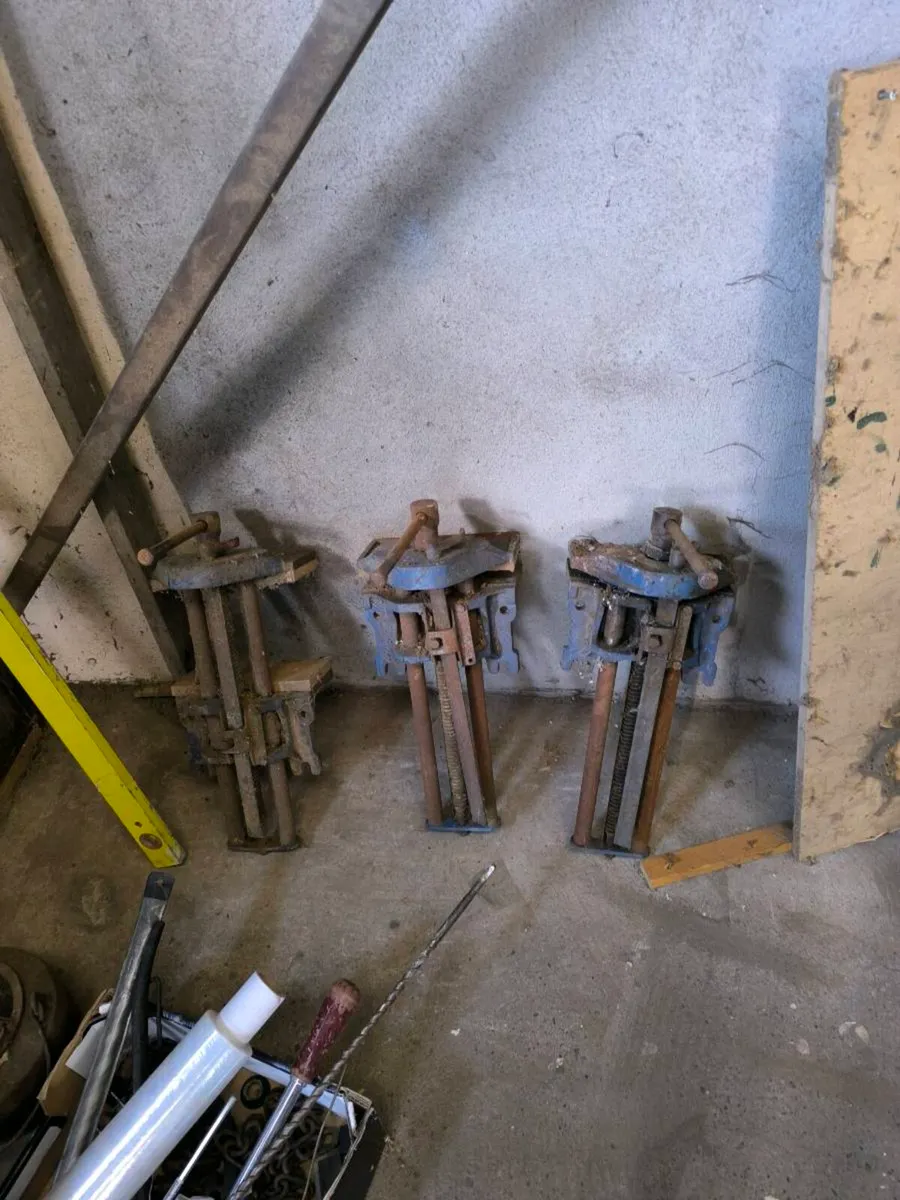 Record 52 1/2" quick releaseWood Vice 9" Jaws