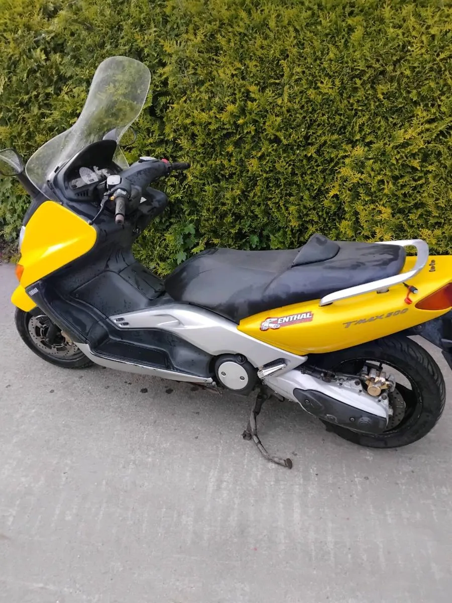Yamaha t max scooter - Image 2