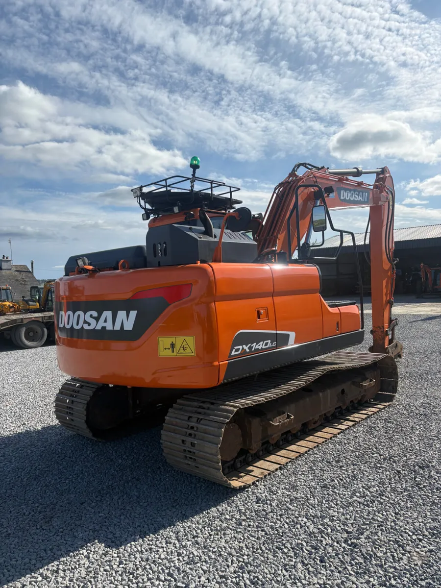 Doosan dx140lc-5.          2021 - Image 2