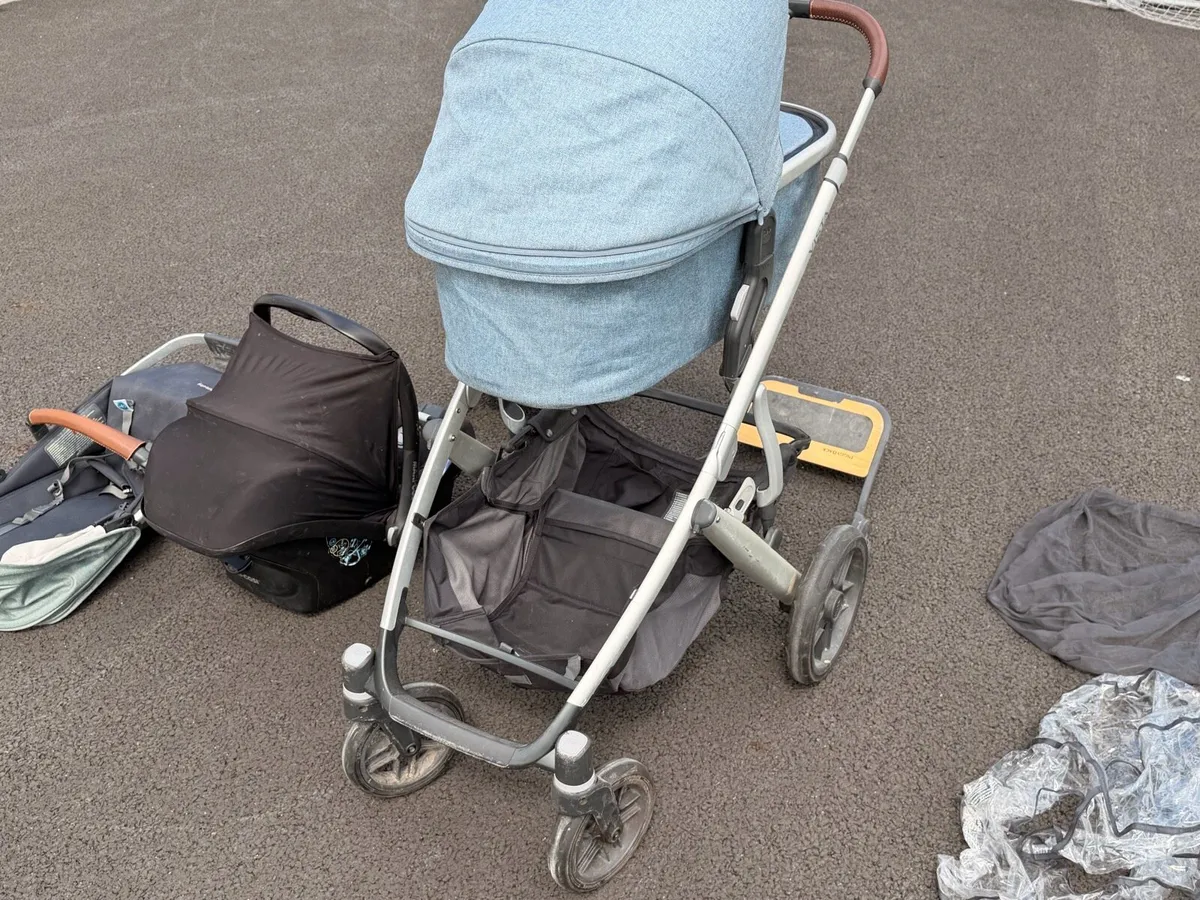 Uppababy Vista 2 Entire Package + MaxiCosi - Image 3
