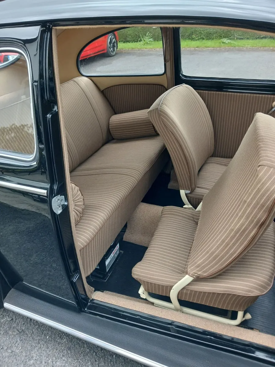 VW Beetle 1951 De Luxe Model - Image 2