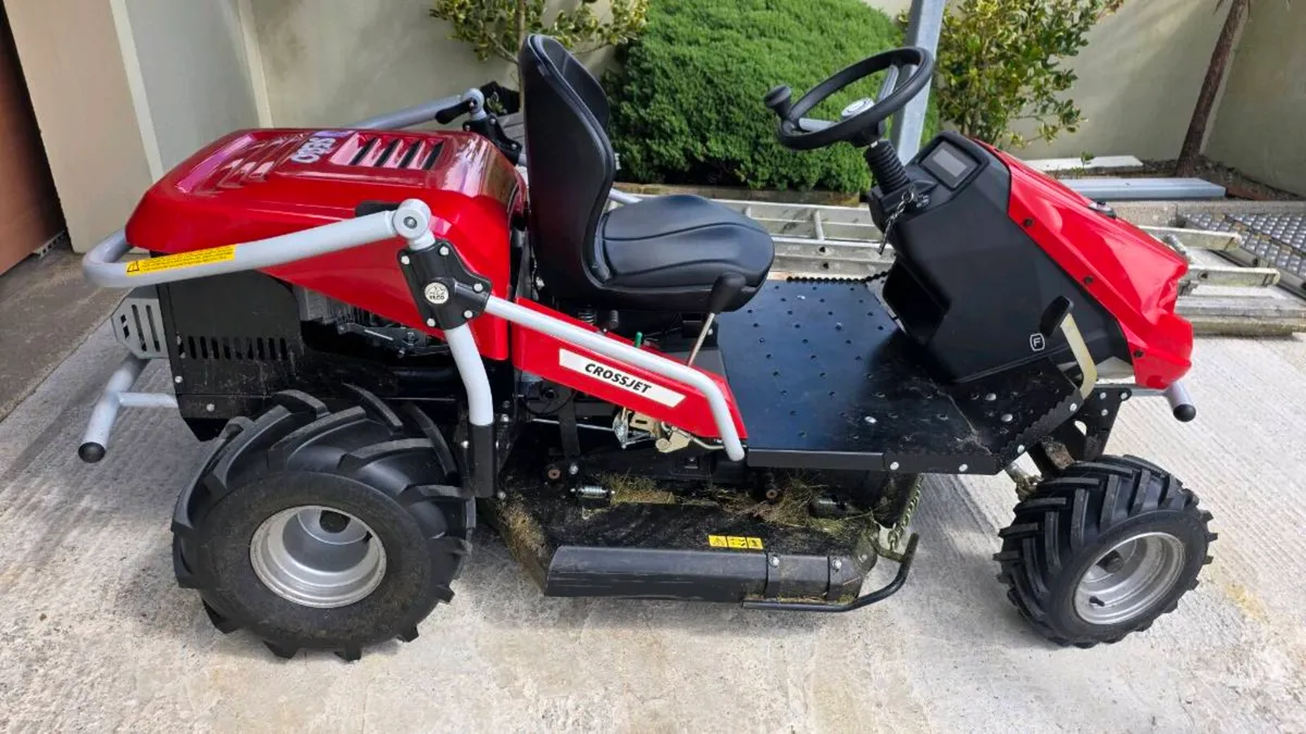 Seco ride on brushcutter - Image 1