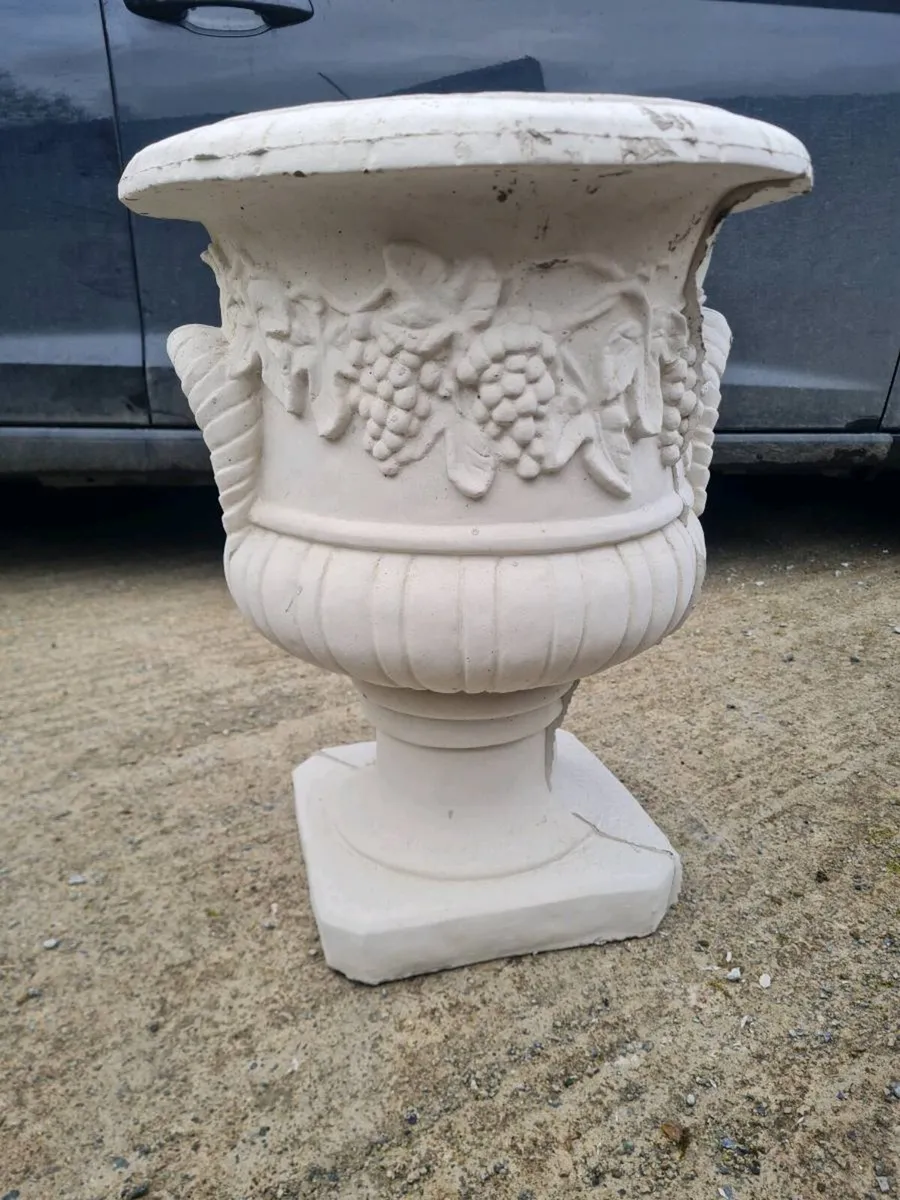 Concrete flower pots - Image 3
