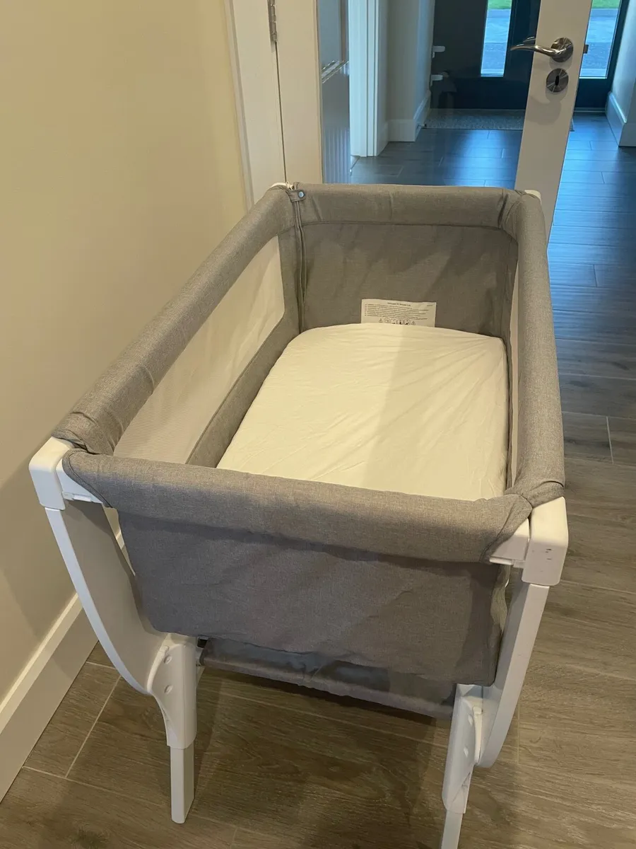 Shnuggle Air Bedside Crib - Image 2