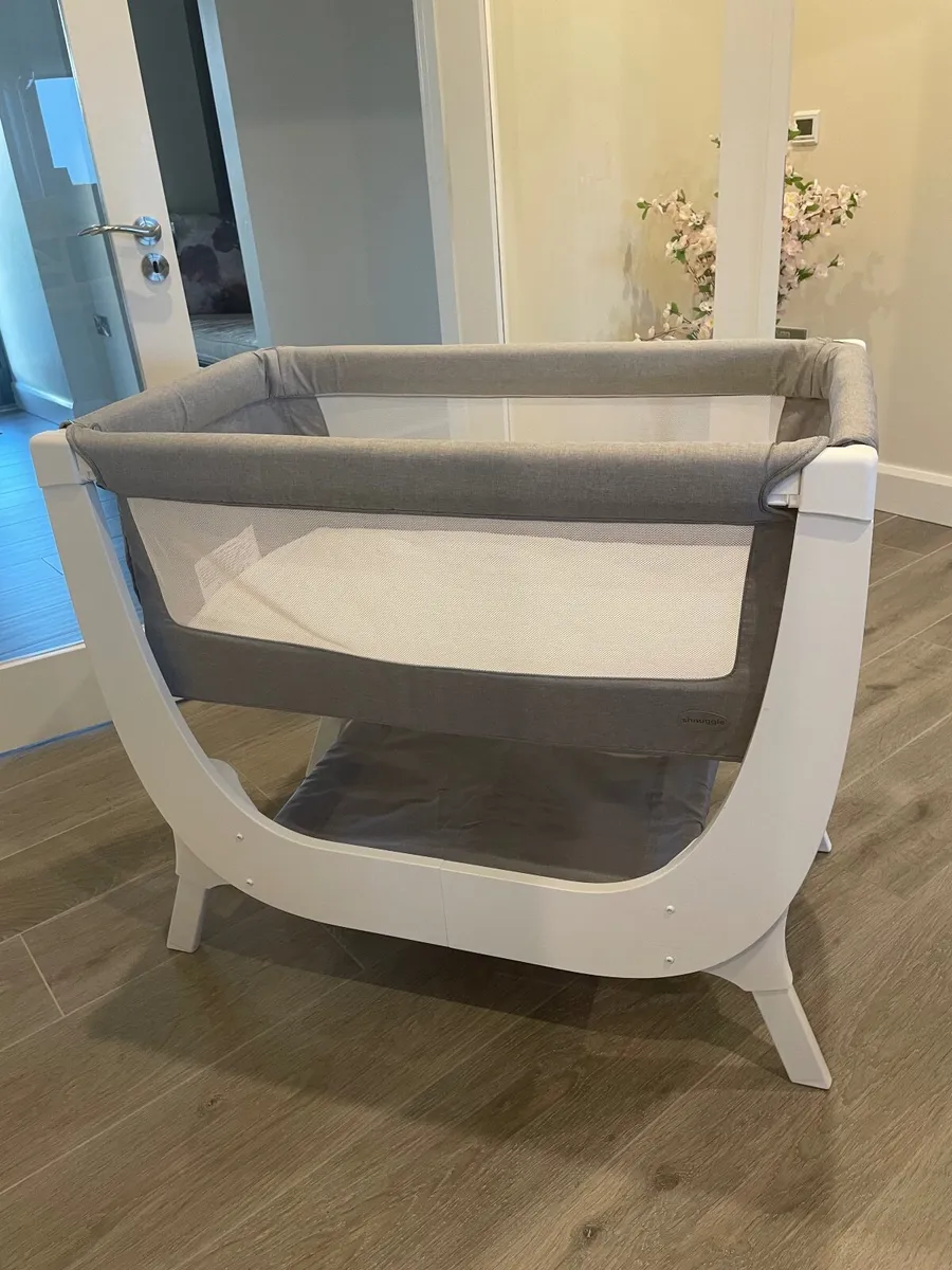 Shnuggle Air Bedside Crib - Image 3