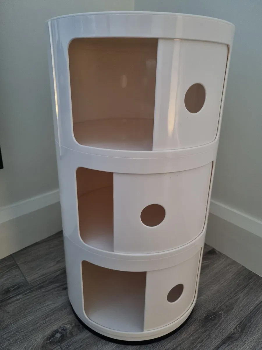Sklum Babel Round Side Table with Shelves – Off Wh - Image 4