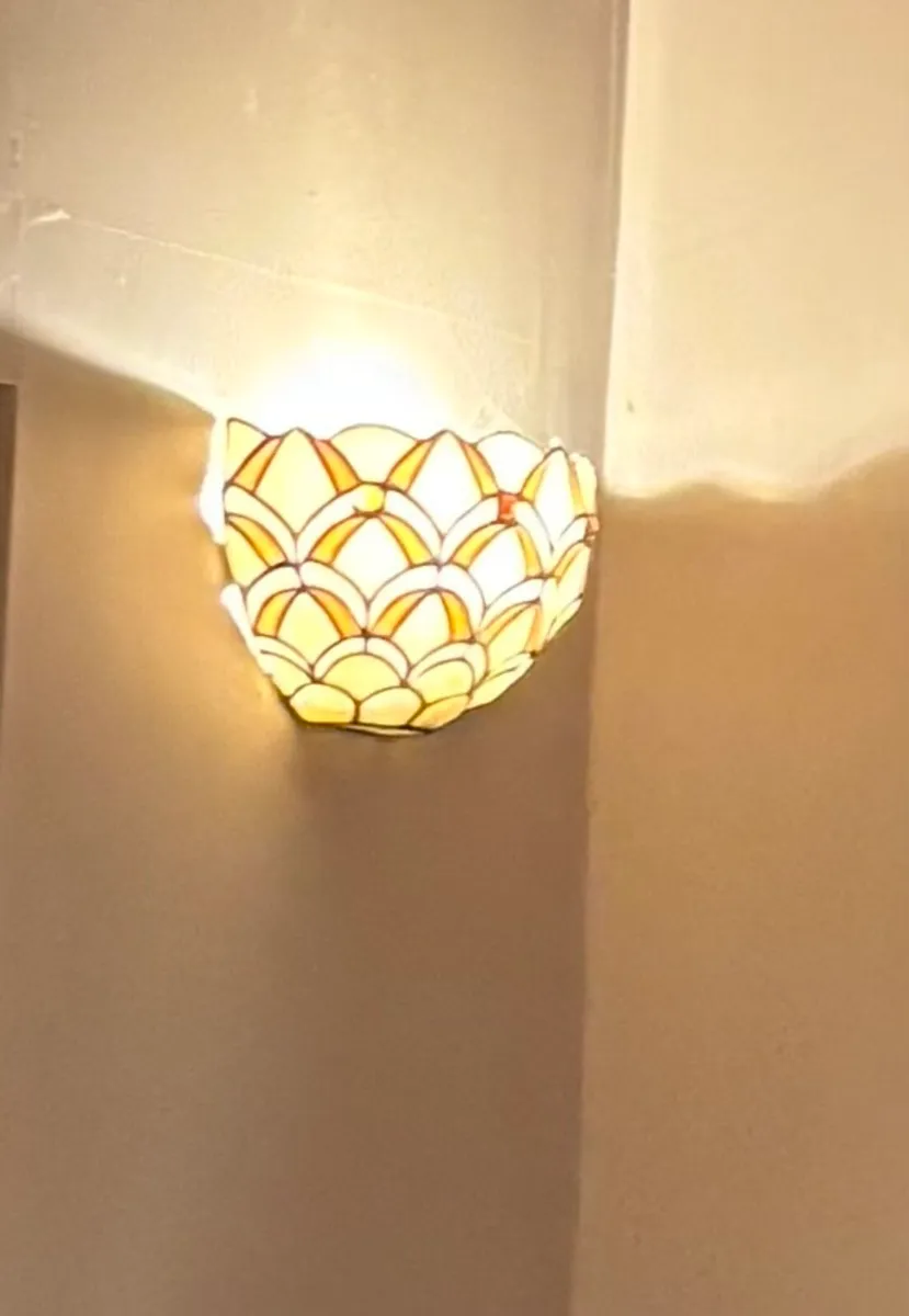 Tiffany wall lights - Image 3