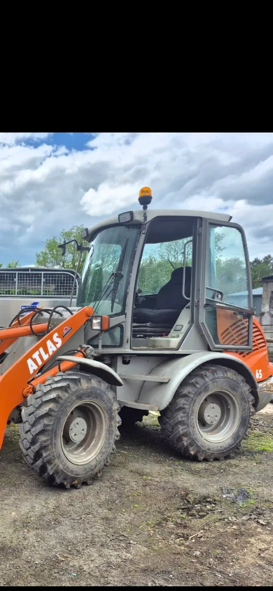 Atlas 65 wheel loader - 2.6 ton lift - Image 3