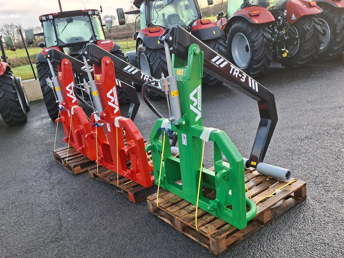 NEW TR3 & TR4 BALE HANDLERS - Image 2