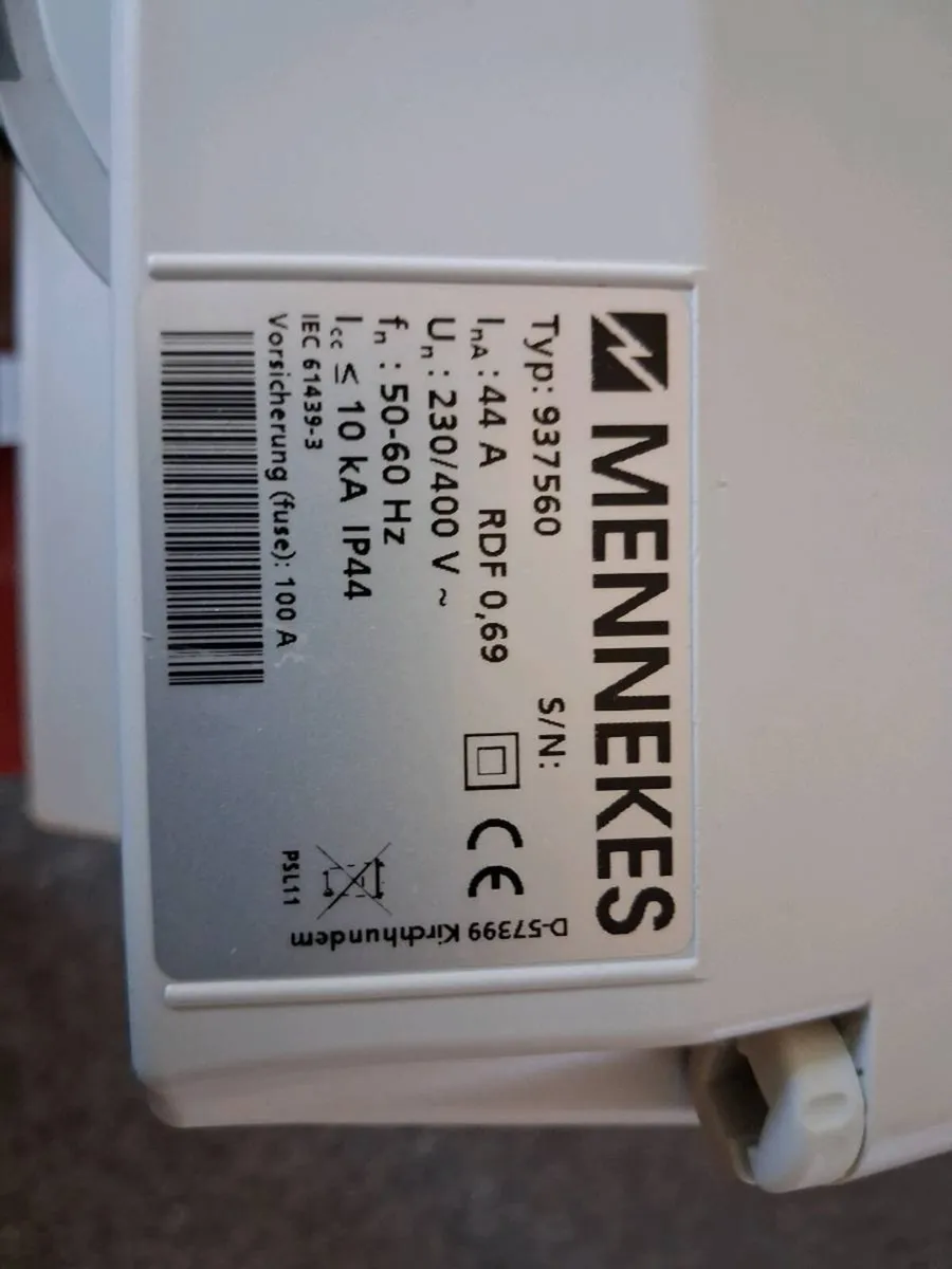 Postage - Mennekes - 937560 AMAXX IP44 Double Wall - Image 3
