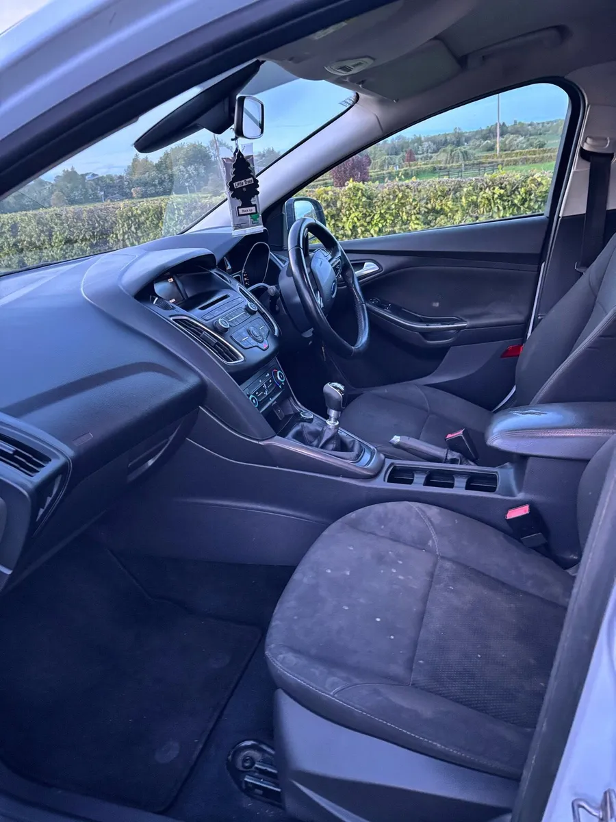 Ford focus van - Image 4