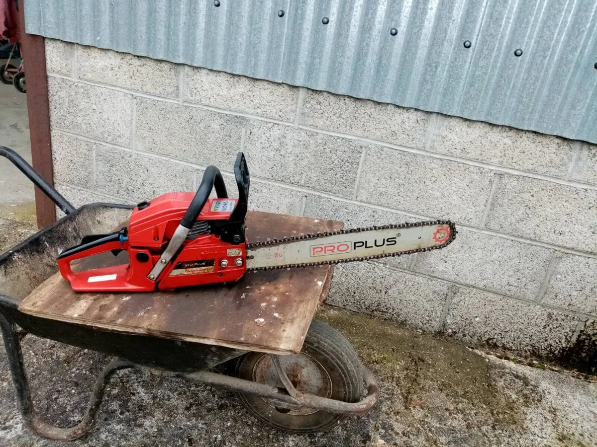 ProPlus chainsaw in perfect running order - Image 3