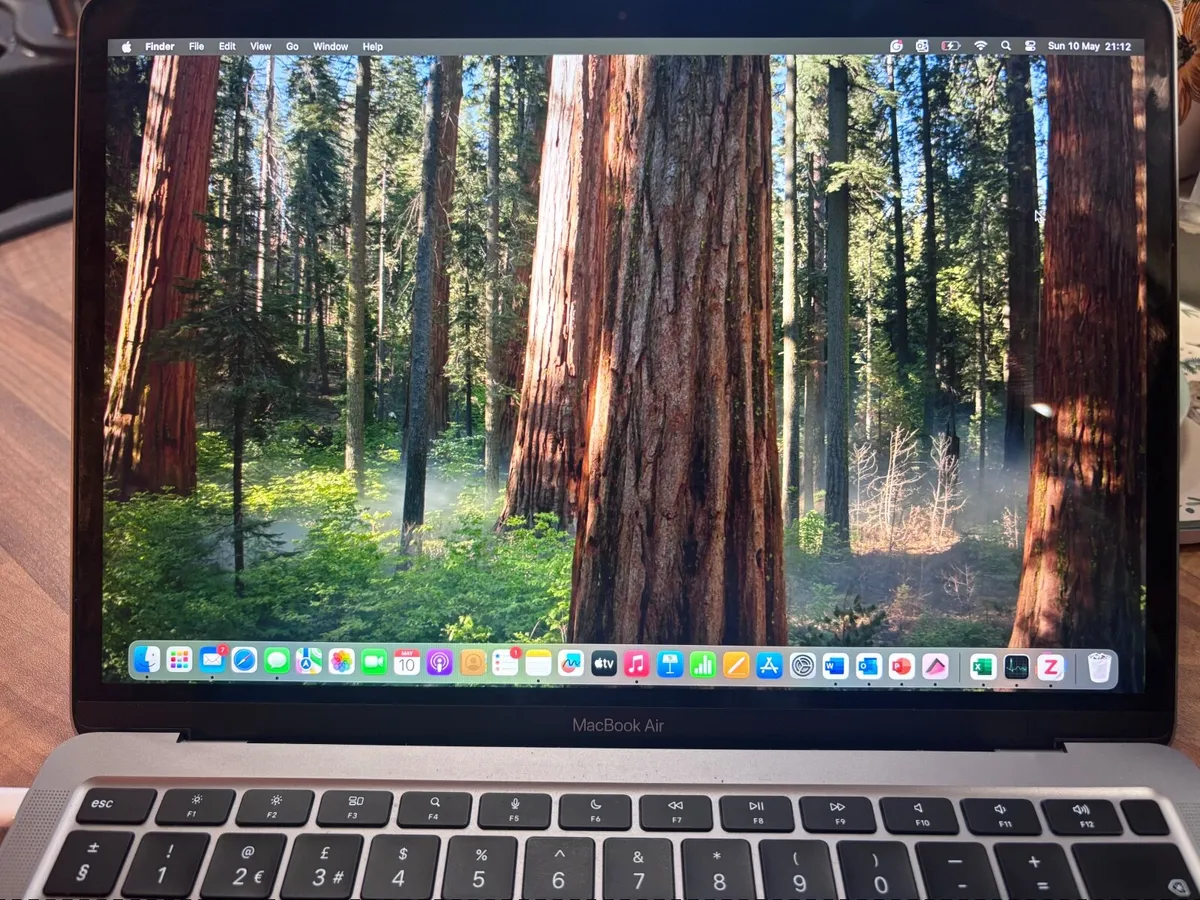 Apple MacBook Air 13” - excellent condition - Image 3