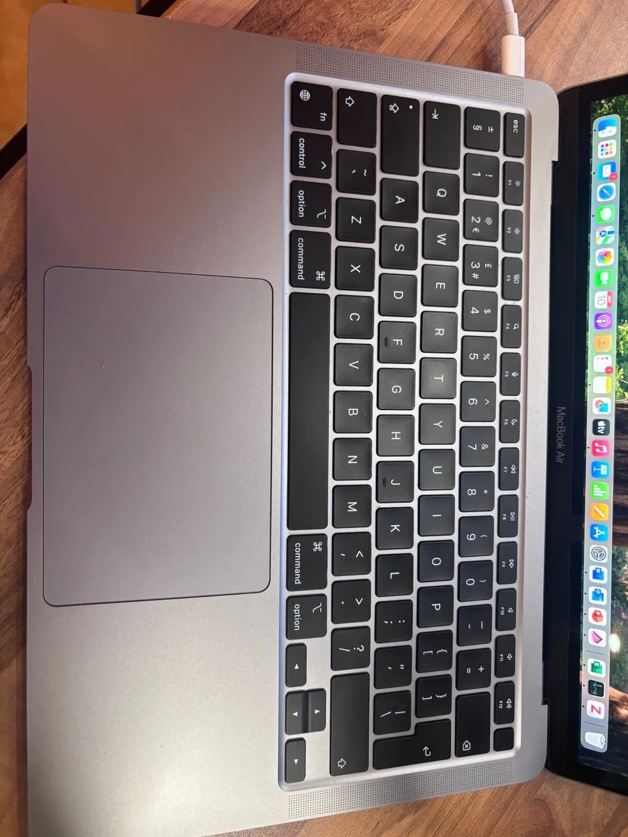 Apple MacBook Air 13” - excellent condition - Image 4