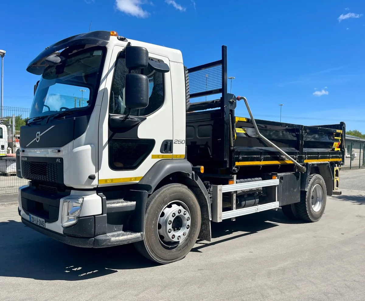Volvo FL Dropside Tipper - Image 2