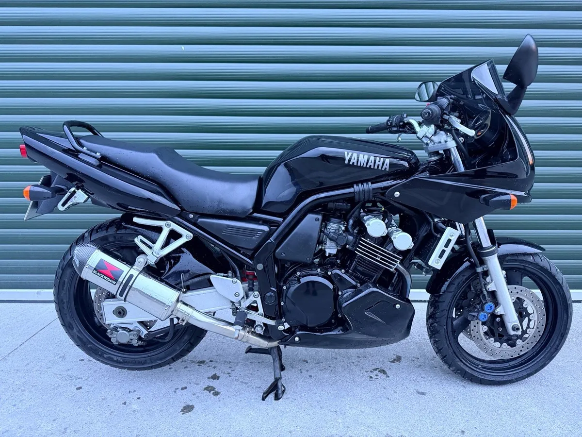 Yamaha Fazer 600 - Image 2