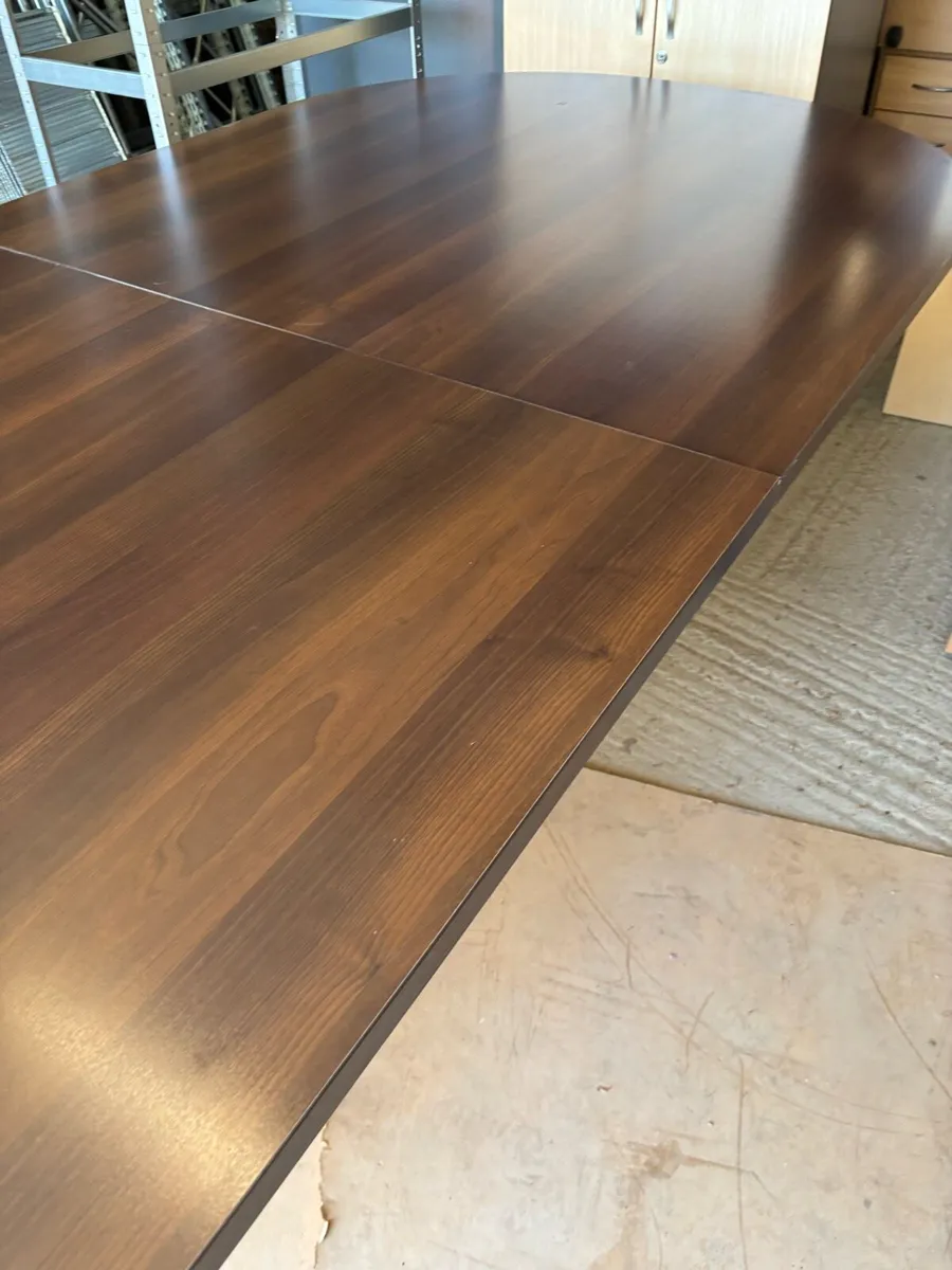Conference table - Image 4