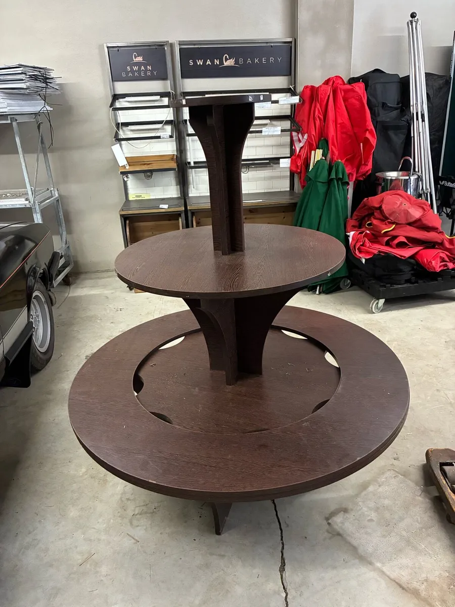 Shop displays - Image 3