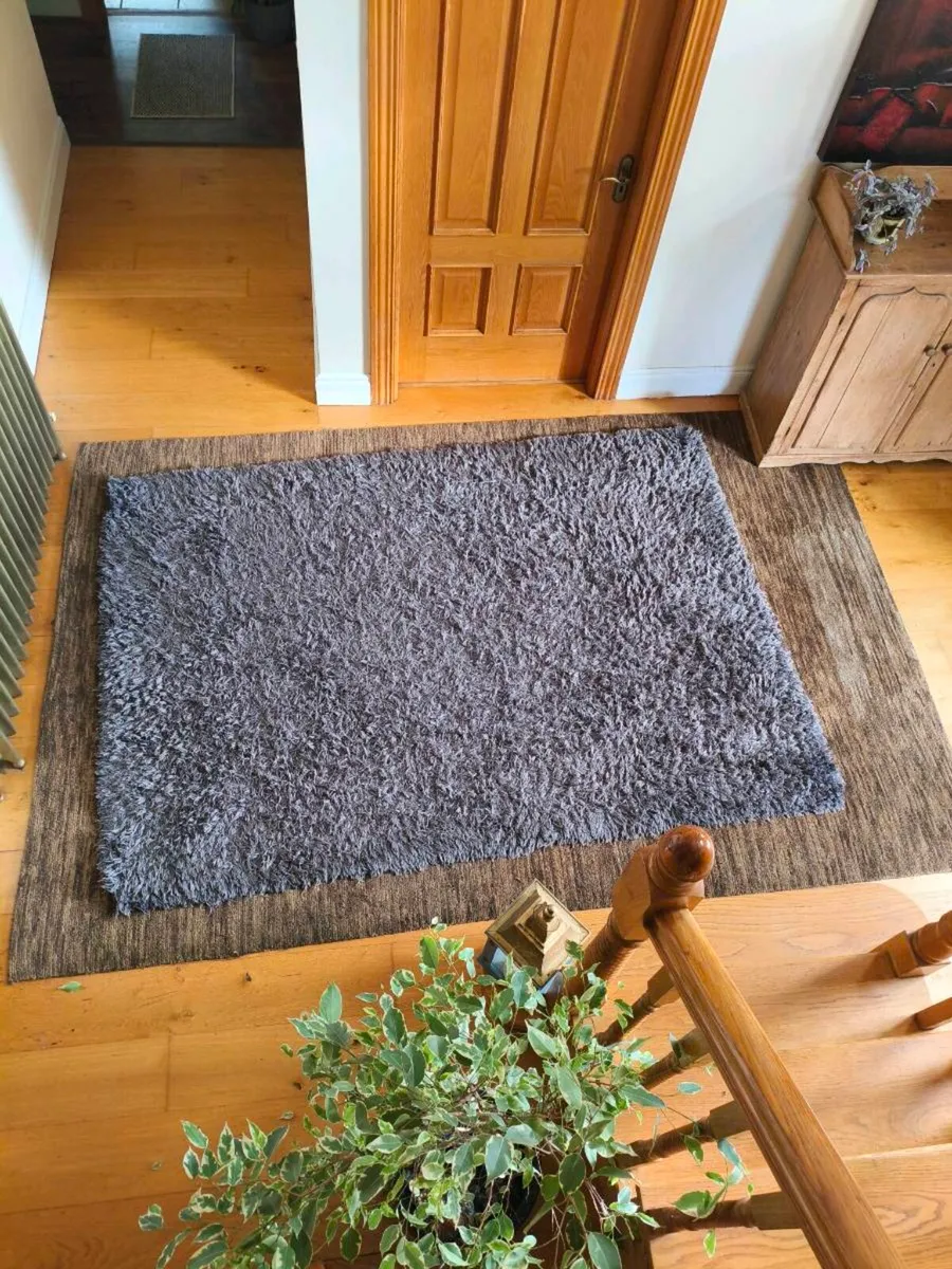 Large beautiful gray like new rug 160/230 - Image 1