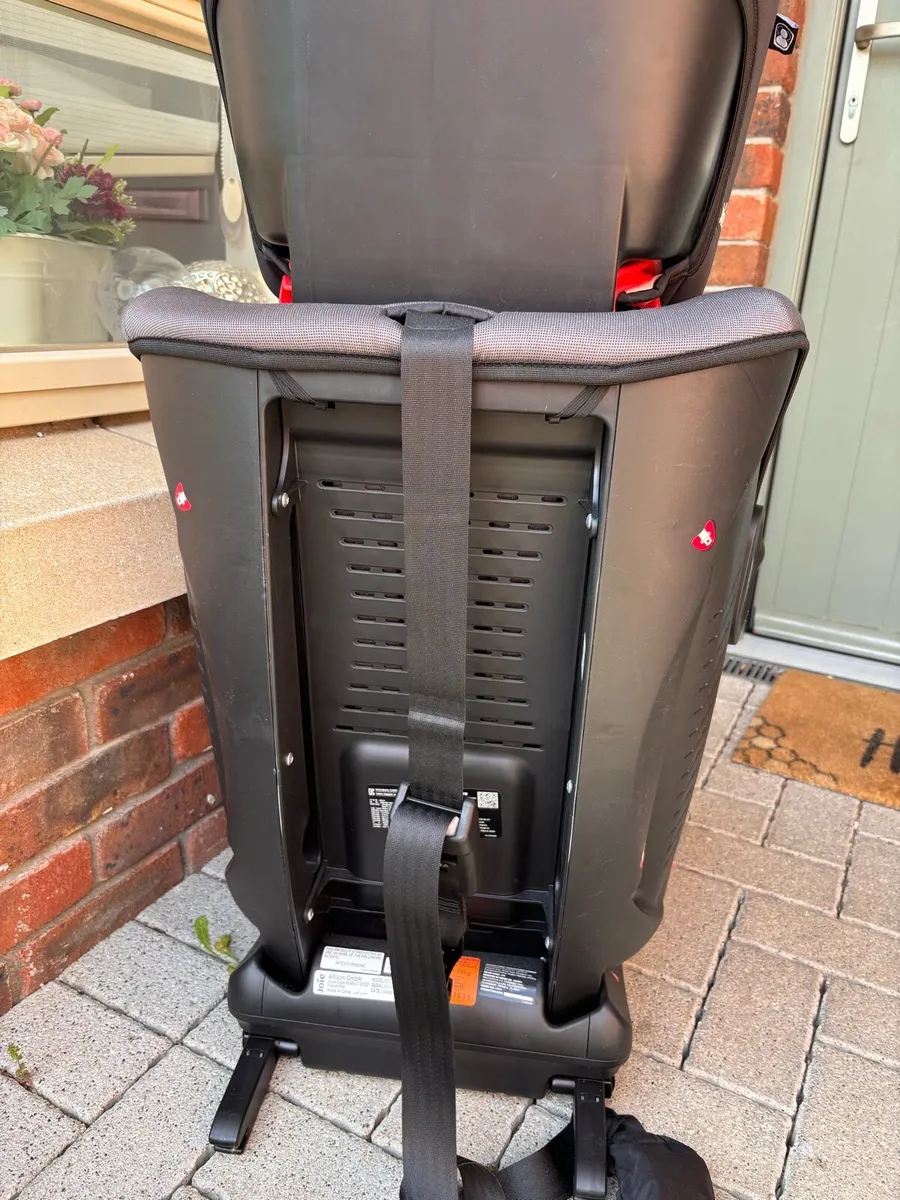 Joie car seat 15-36 kg with isofix attachment - Image 3
