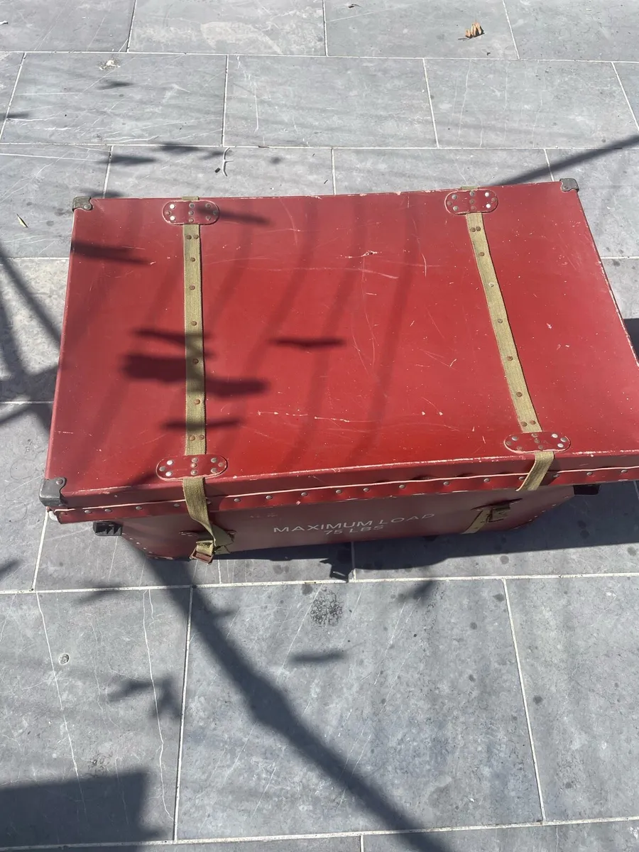 Vintage travel / storage trunk from Boston - Image 2