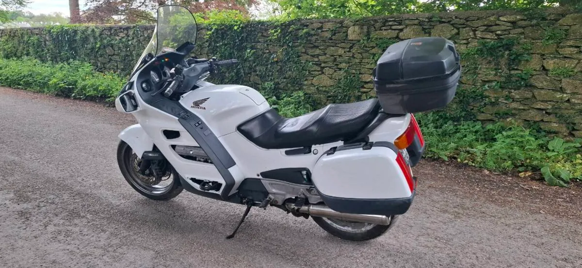 Honda Pan European ST 1100 (ex police bike) - Image 2