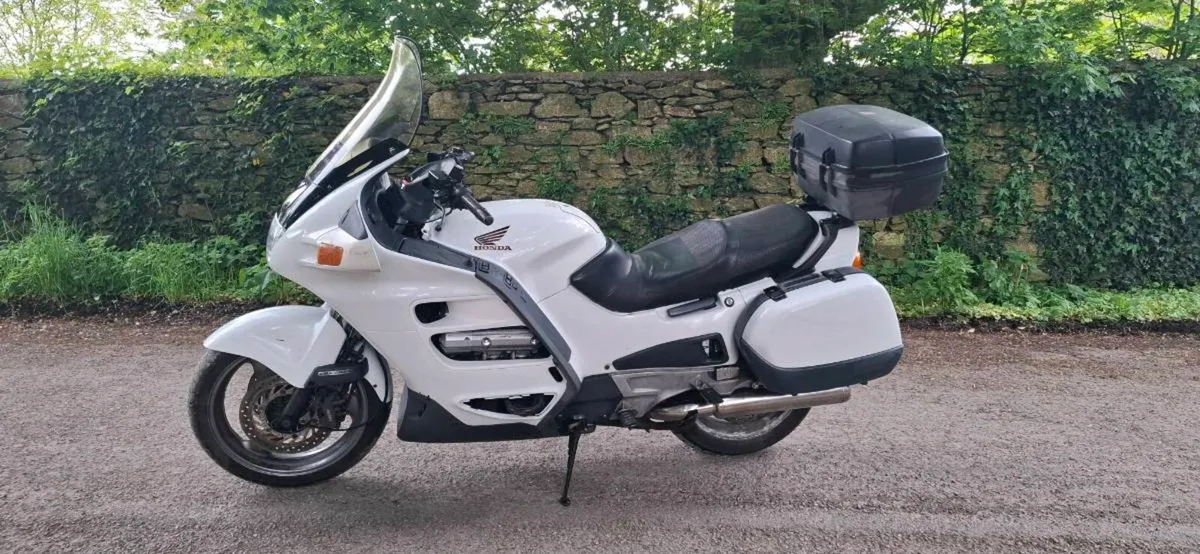 Honda Pan European ST 1100 (ex police bike) - Image 4