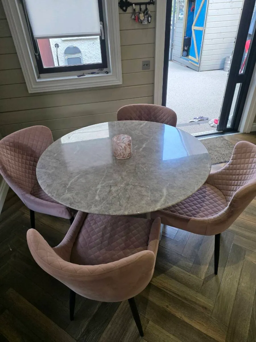Solid marble dining table and chairs - Image 1