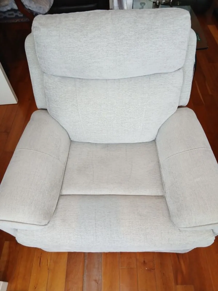electric reclining armchair - Image 1