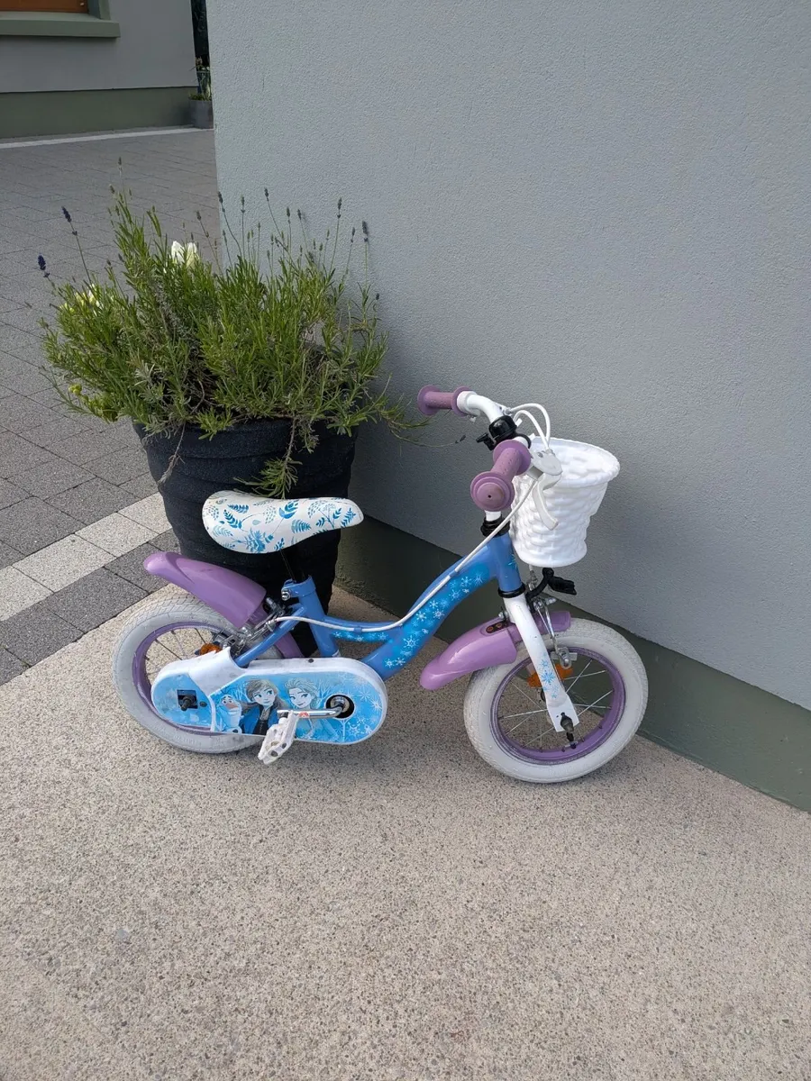 Girls bike - Image 1