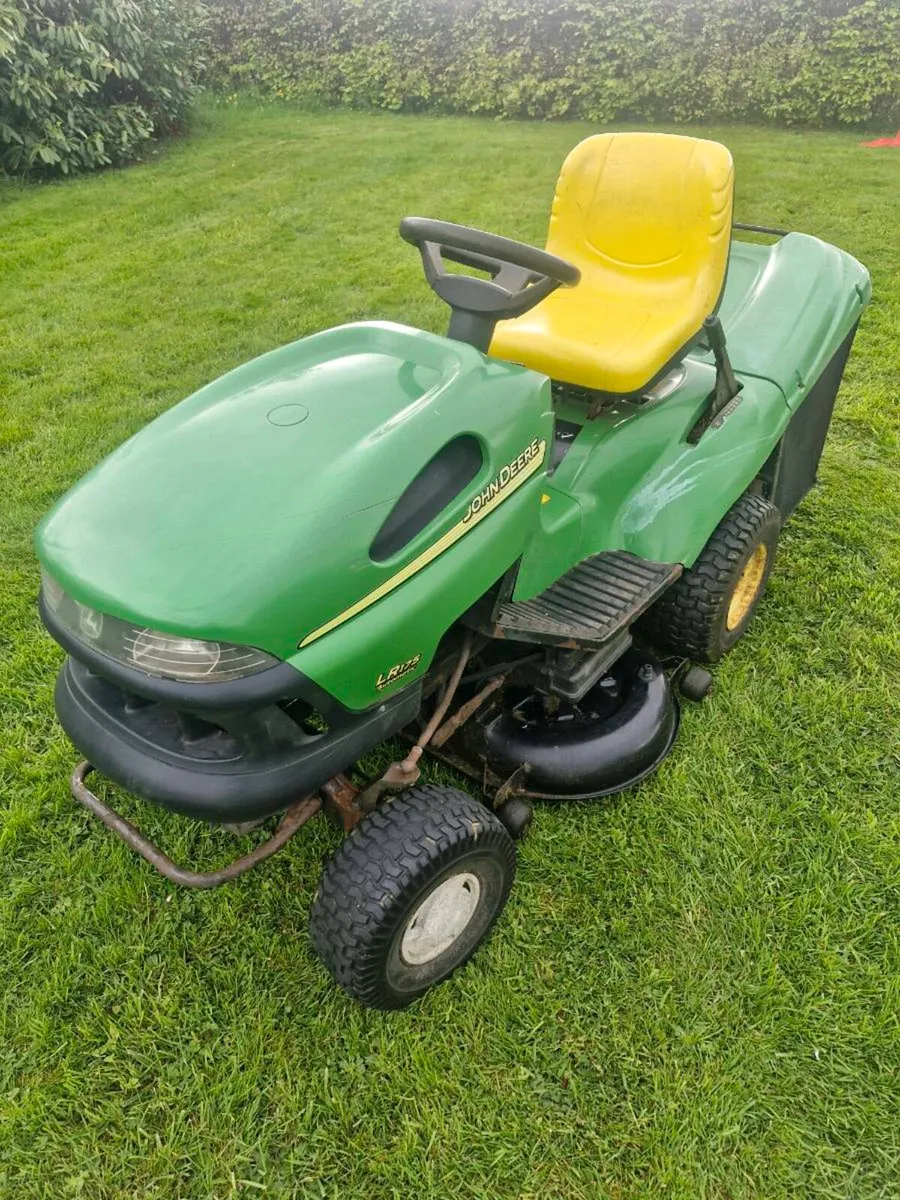 John Deere Lr175  ride on mower Delivery available - Image 1