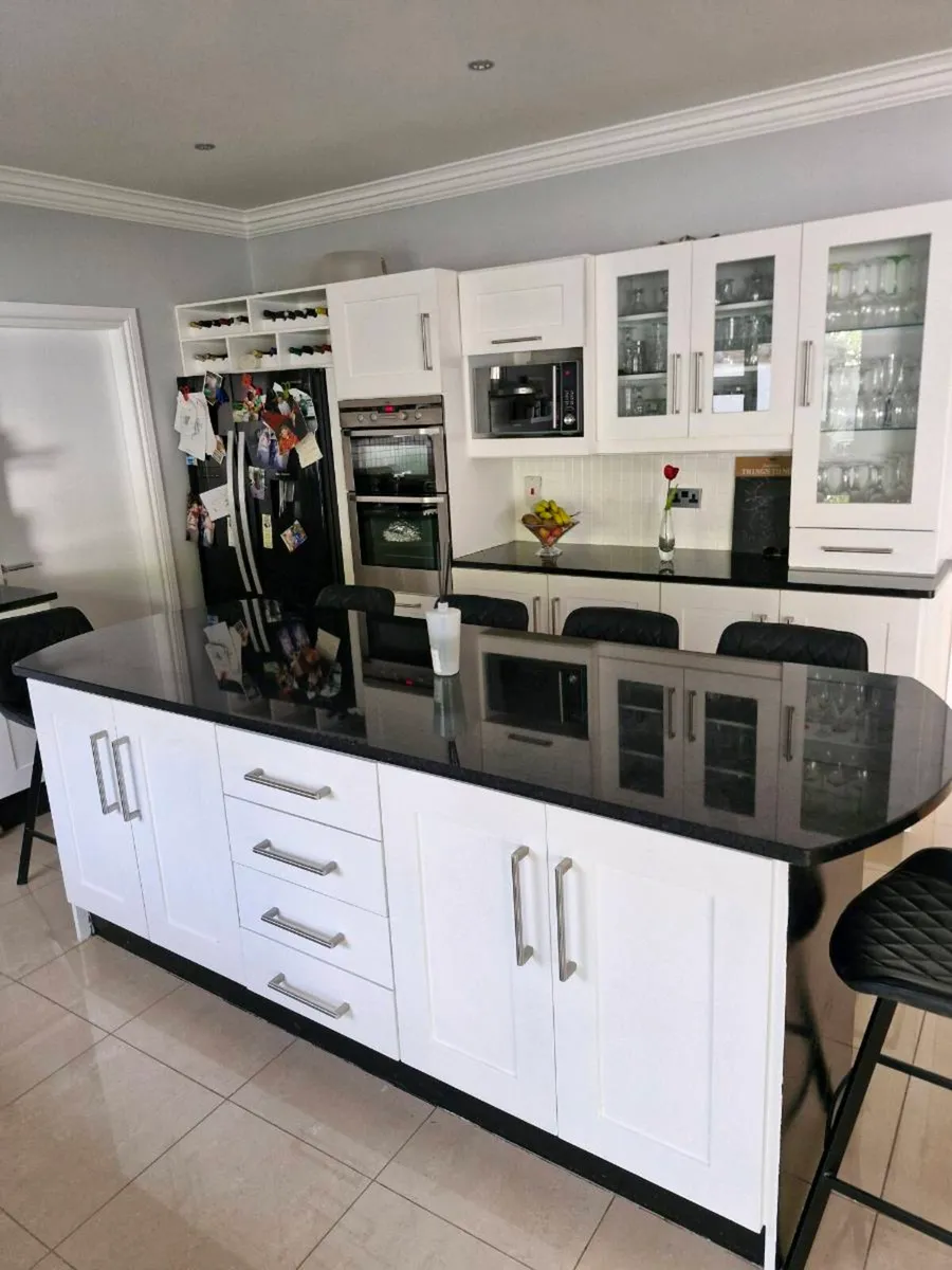 Kitchen - Image 2