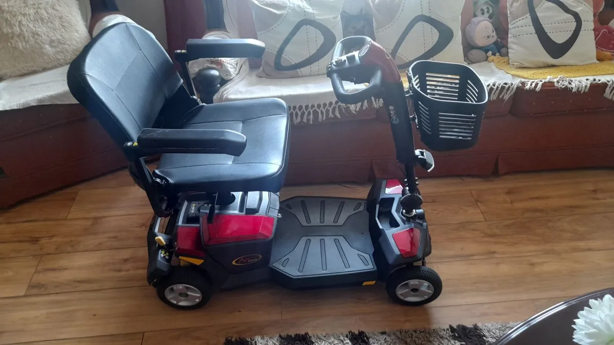 Mobility scooter - Image 1