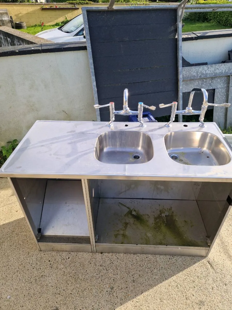 Sink - Image 1